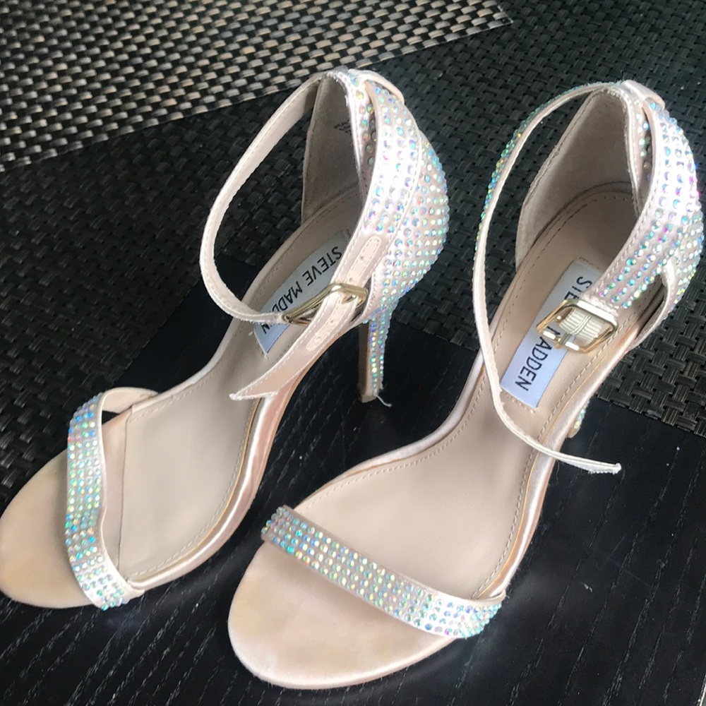 Steve Madden heels with rhinestuds Sz 6.5